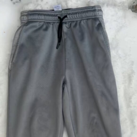 Reebok Boys Sweatpants Bundle Size 10-12 (2 pairs) - Picture 2 of 5